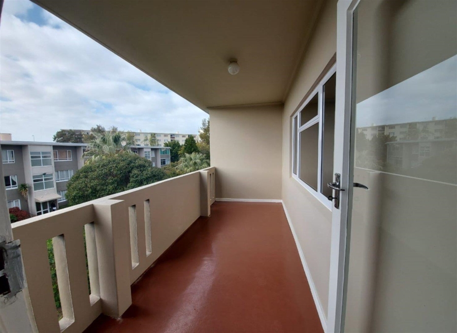 To Let 2 Bedroom Property for Rent in Claremont Western Cape